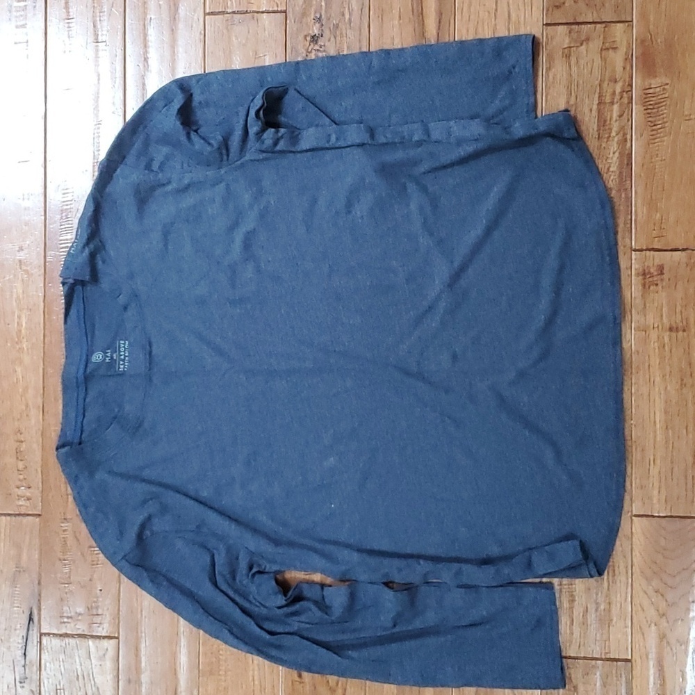 Mai we care adaptive long sleeve top